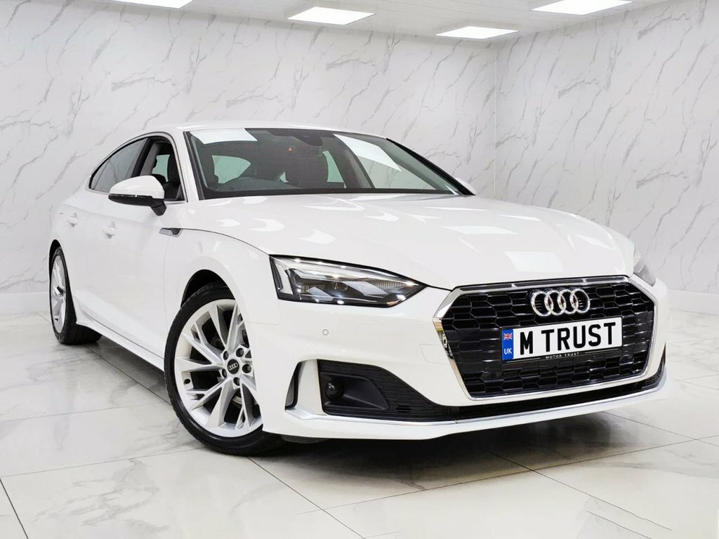 Audi A5 2L Sport BK24UYC White #3