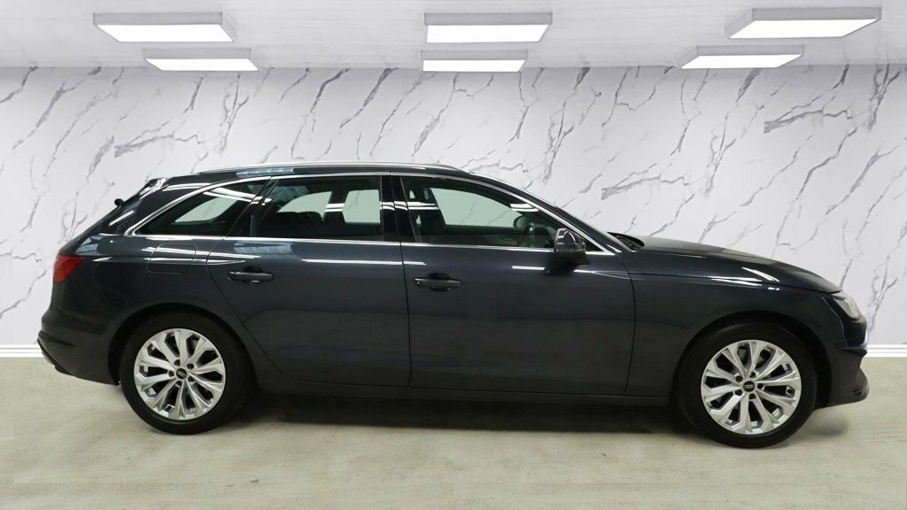 Audi A4 Avant 2L Technik Grey #4