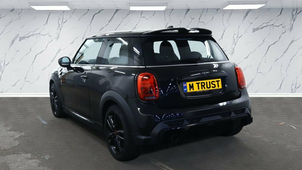 Mini Hatch 1.5L Cooper Sport Black #3