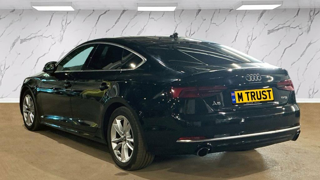 Audi A5 2L Sport Black #2