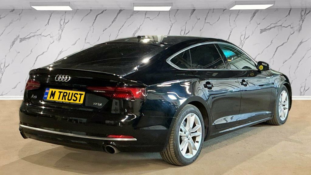 Audi A5 2L Sport Black #3
