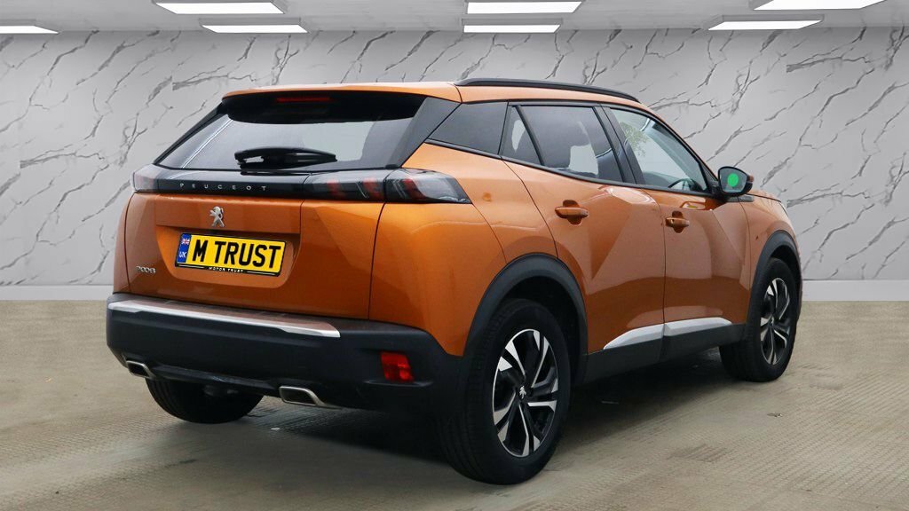 Peugeot 2008 1L Allure Orange #4