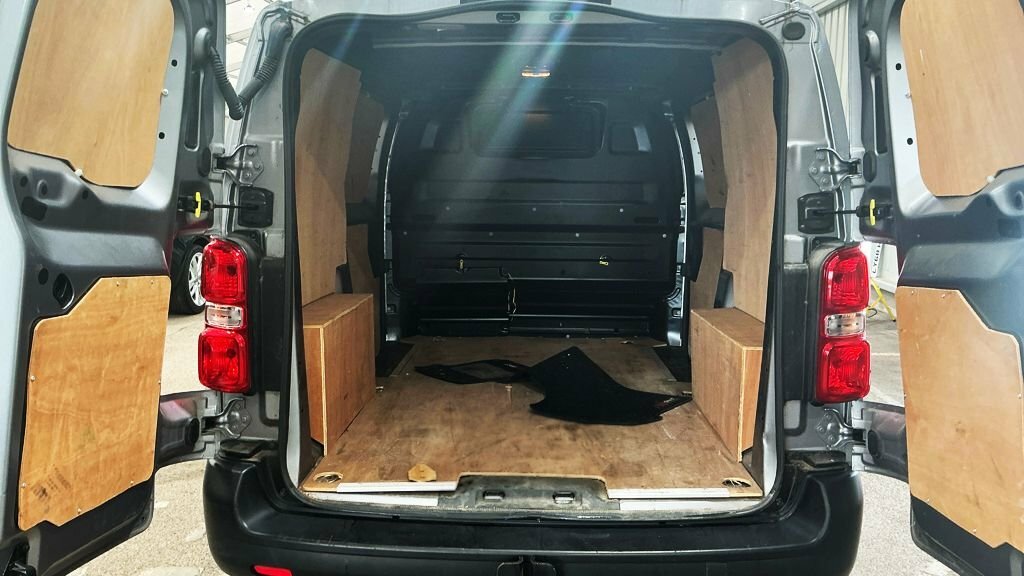 Citroen Dispatch 1.5L XL 1000 Enterprise Pro Bluehdi Ss 0D 101 Bhp White #10
