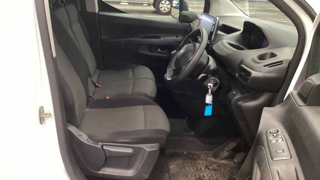 Peugeot Partner 1000 1.5 Bluehdi 100 Professional Van Grey #8