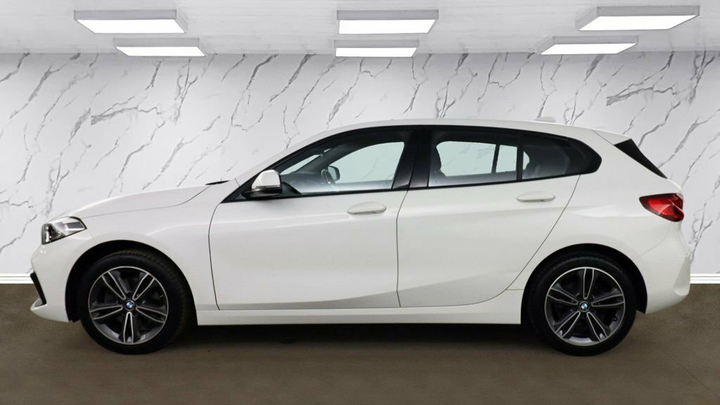 BMW 1 Series 1.5L Sport White #6