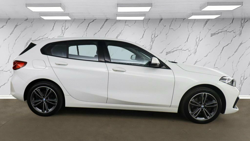 BMW 1 Series 1.5L Sport White #5