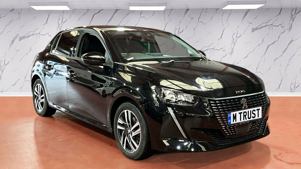 Peugeot 208 1L Allure Premium Black