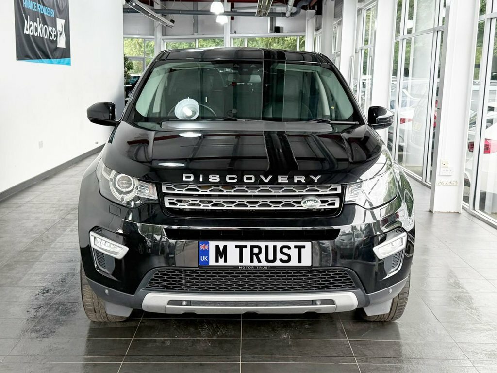 Land Rover Discovery Sport 2L Hse Luxury KM19JUX Black #4