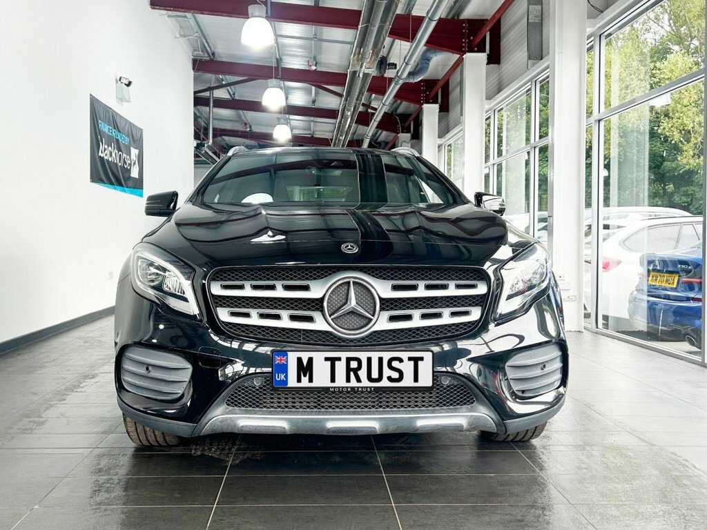 Mercedes-Benz GLA Class 1.6L Amg Line Edition Black #2