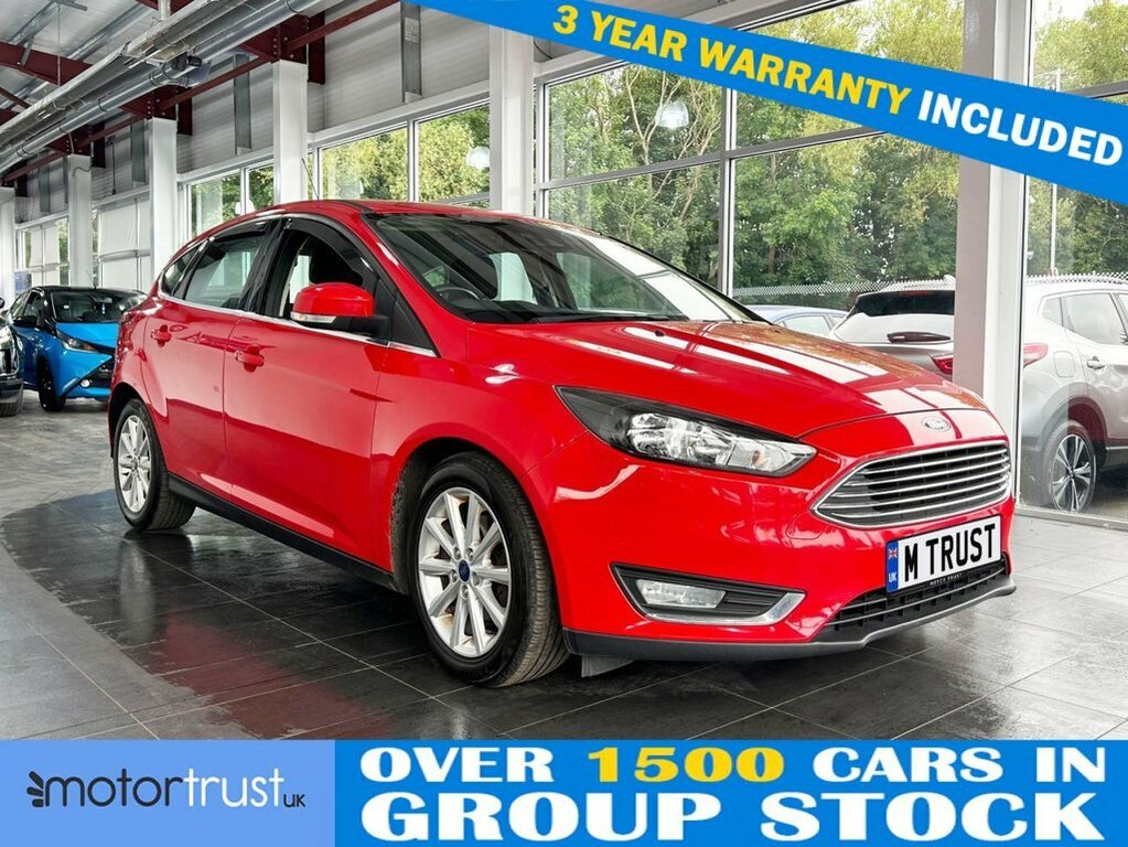 Ford Focus 1L Titanium Red