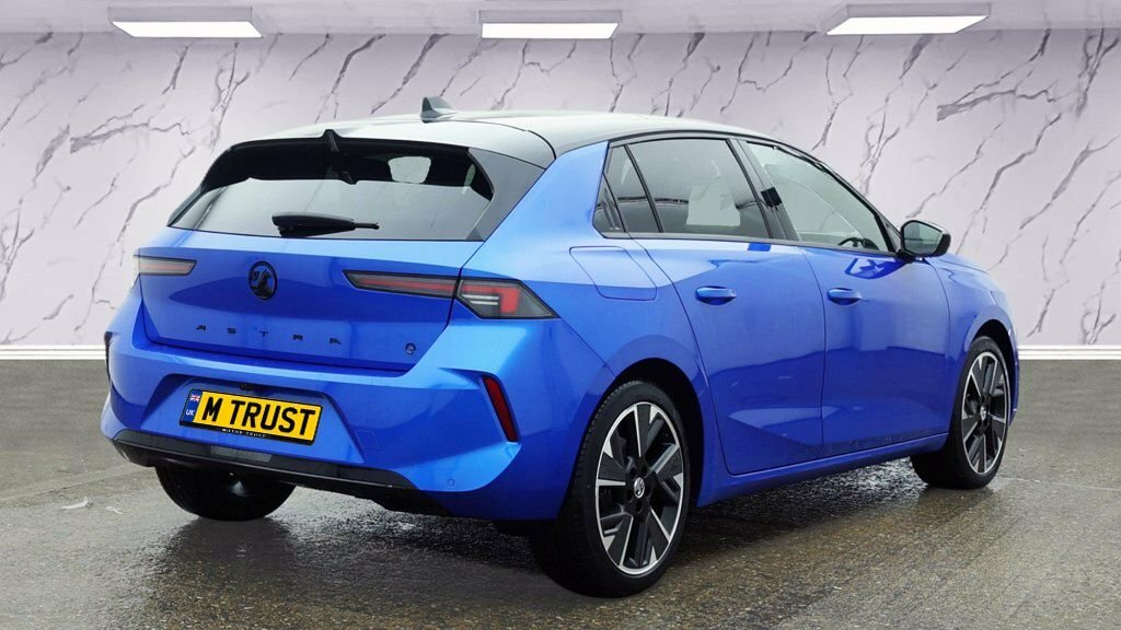 Vauxhall Astra Hatchback BP74VRD Blue #4