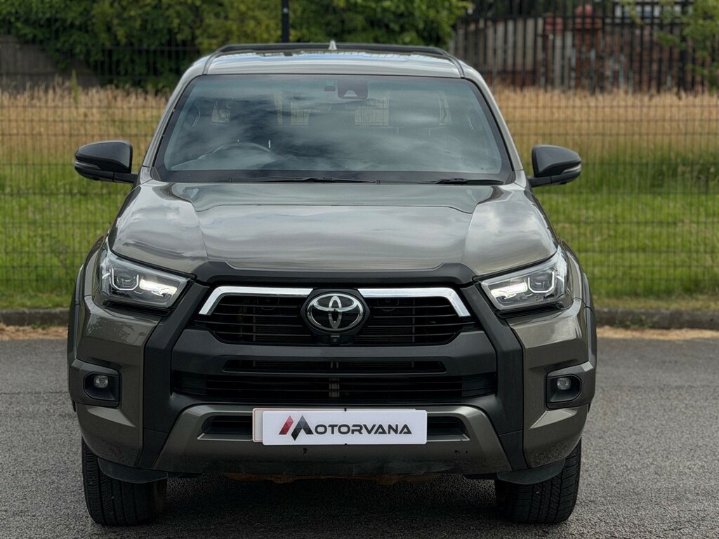 Toyota HILUX 2.8 D-4d Invincible X 4Wd Euro 6 Ss YR72BEU Brown #2