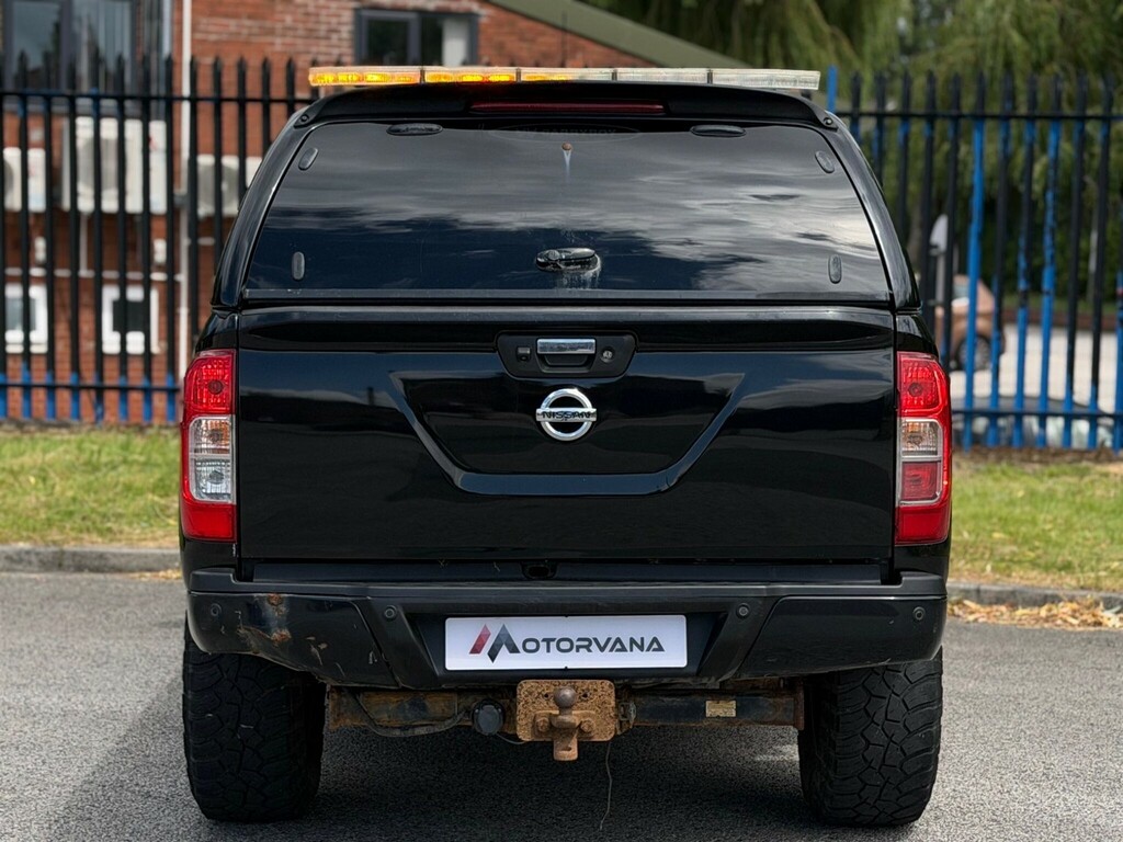 Nissan Navara 2.3 Dci Off-roader At32 4Wd Euro 6 Black #4