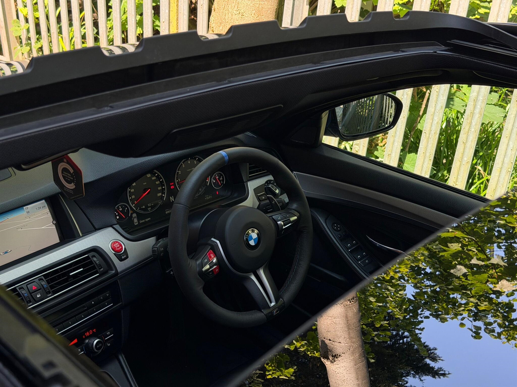 BMW M5 4dr Dct Grey #90