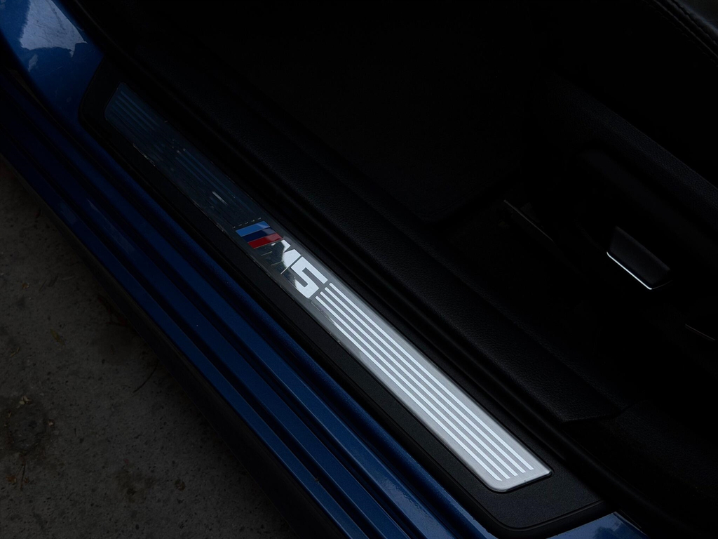 BMW M5 4dr Dct Grey #88