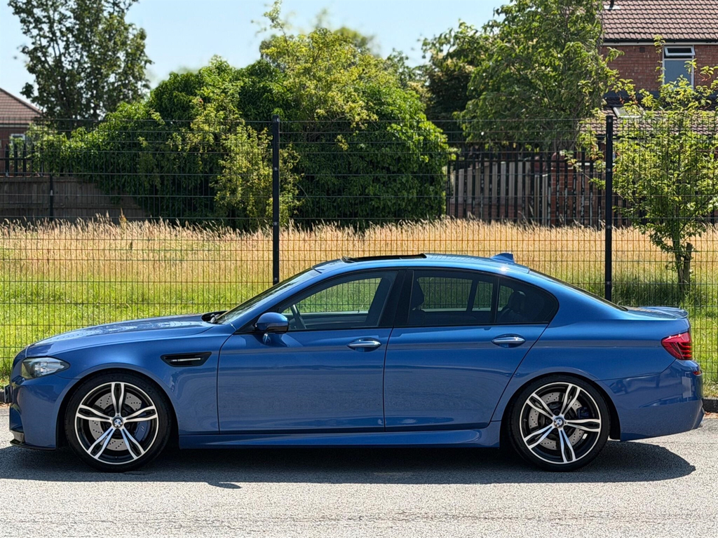 BMW M5 4dr Dct Grey #18