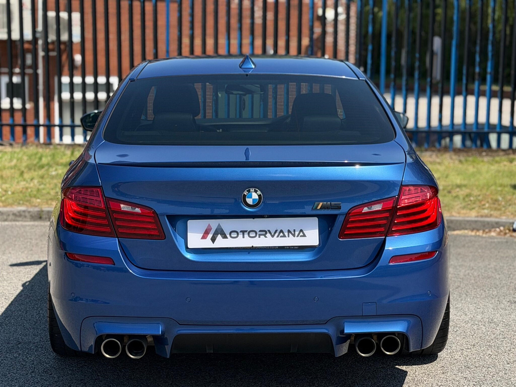 BMW M5 4dr Dct Grey #22