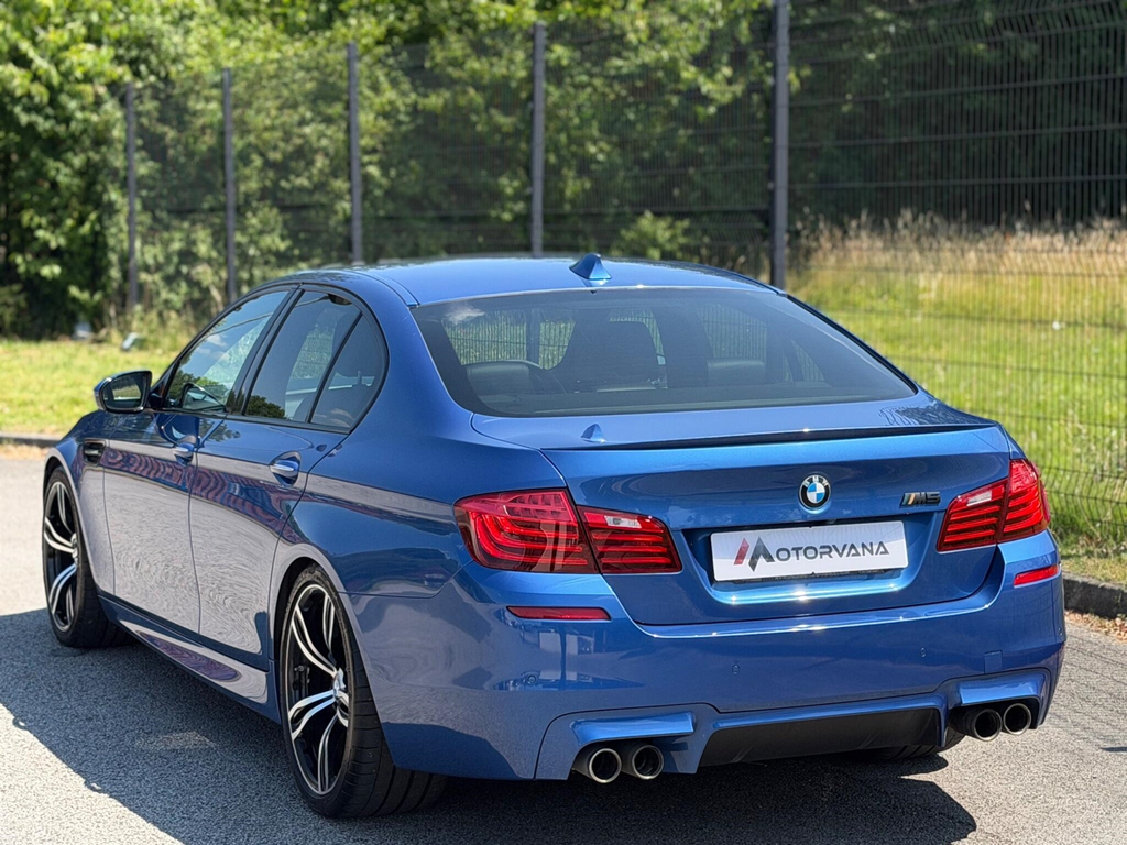 BMW M5 4dr Dct Grey #19