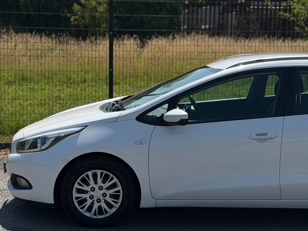 Kia Ceed 1.6 Crdi 3 Ecodynamics 126 Bhp Silver #9