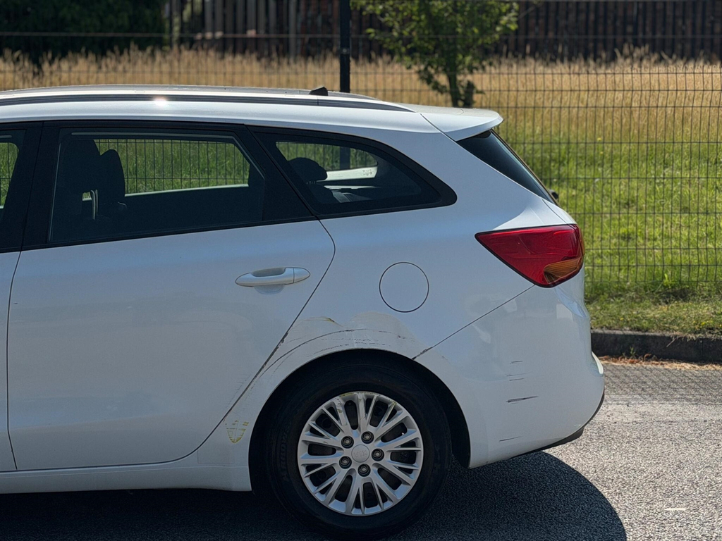 Kia Ceed 1.6 Crdi 3 Ecodynamics 126 Bhp Silver #21