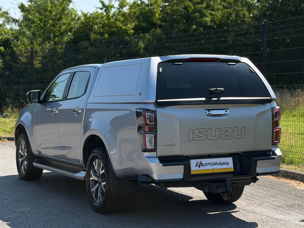 Isuzu D-Max V-cross Double Cab U2428 Ulez Red #25