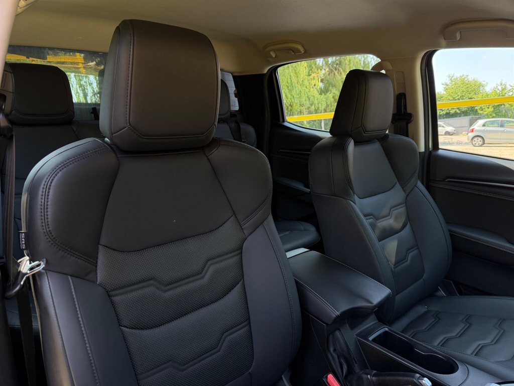 Isuzu D-Max V-cross Double Cab U2428 Ulez Red #79