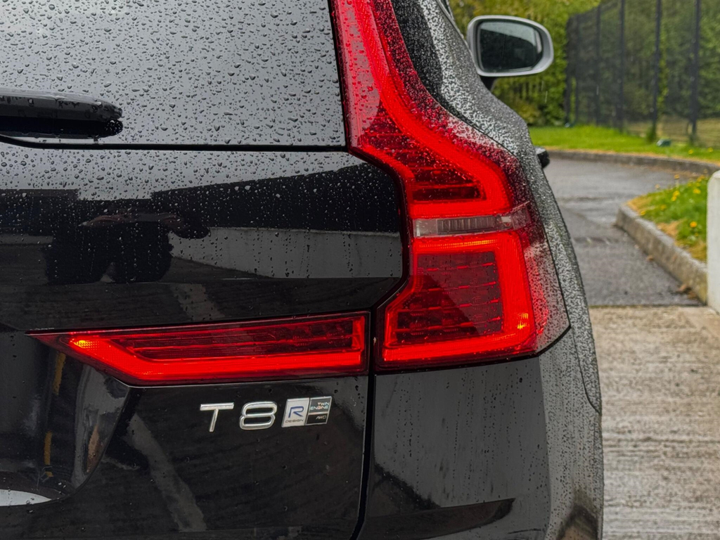 Volvo XC60 Volvo Estate 2.0 T8 390 Hybrid R Design Awd Grey #81