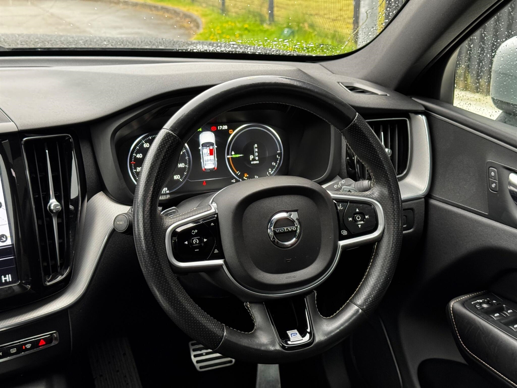 Volvo XC60 Volvo Estate 2.0 T8 390 Hybrid R Design Awd Grey #84