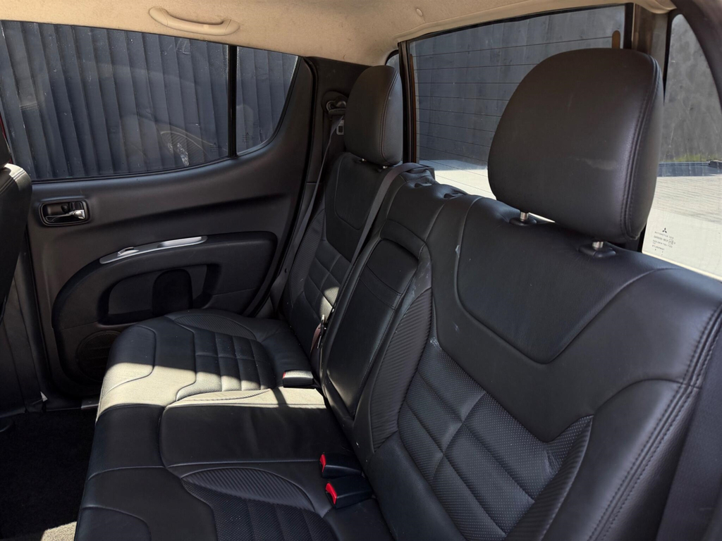 Mitsubishi L200 Double Cab Di-d Challenger Grey #28