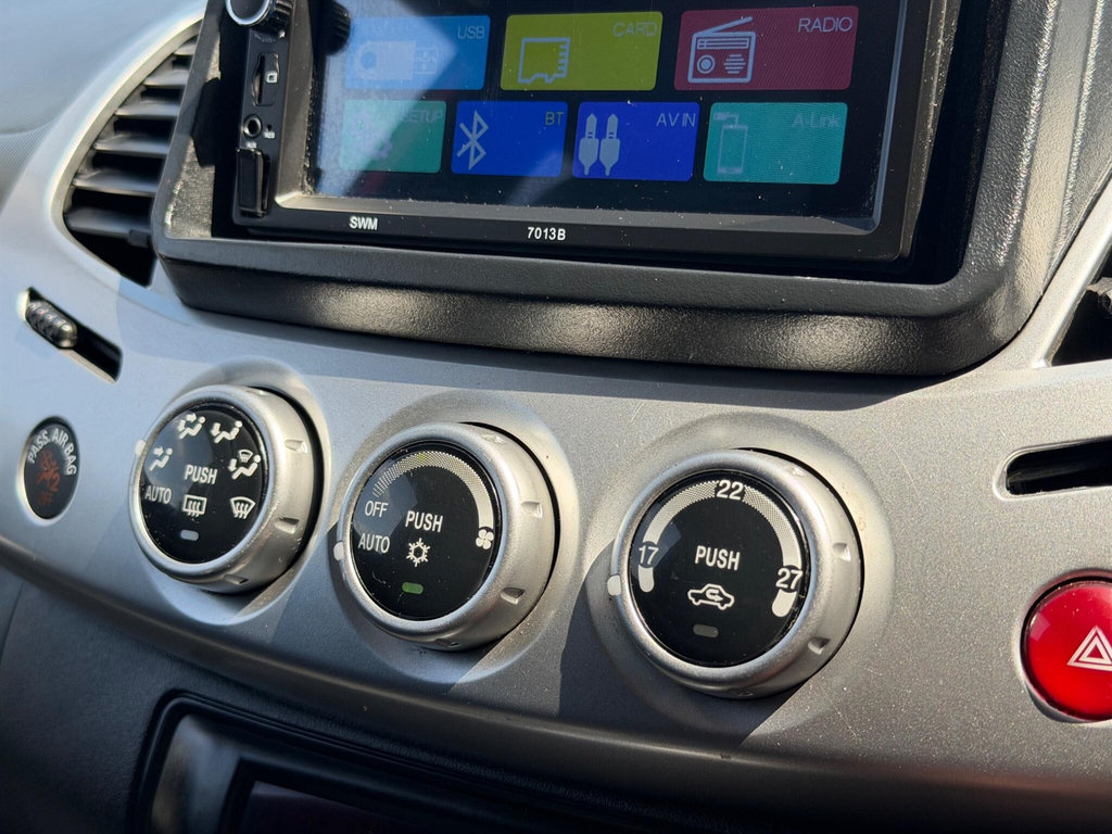 Mitsubishi L200 Double Cab Di-d Challenger Grey #26