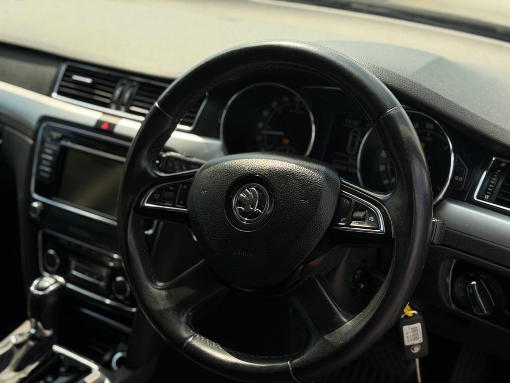 Skoda Superb 2.0 Tdi Outdoor Outdoor 4Wd Euro 5 White #19