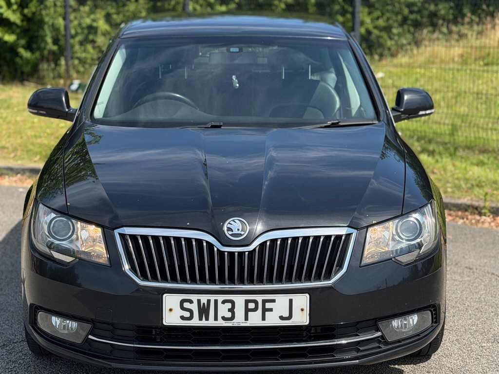 Skoda Superb 2.0 Tdi Se Dsg Euro 5 Ss Black #2
