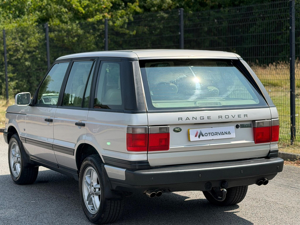Land Rover Range Rover 4.6 V8 Vogue Station Wagon Silver #4