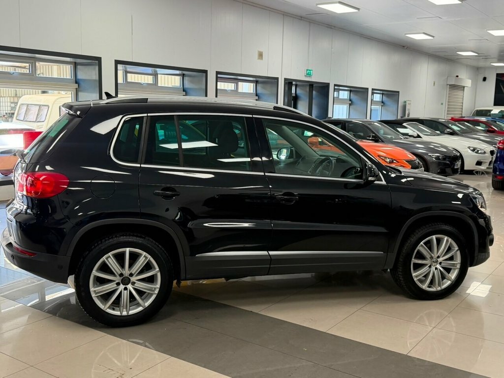 Volkswagen Tiguan 2L Match Edition Black #2