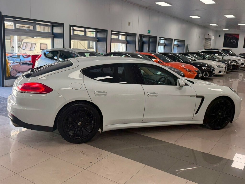 Porsche Panamera Panamera D V6 Tiptronic White #3