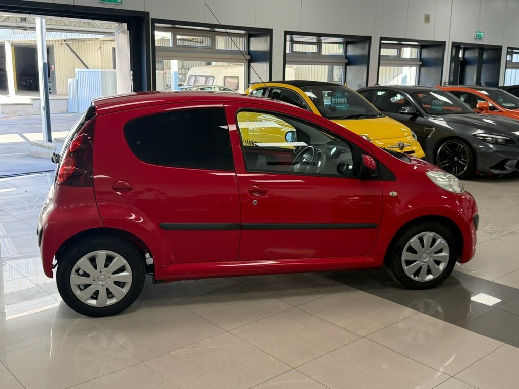 Peugeot 107 1L Active Red #3