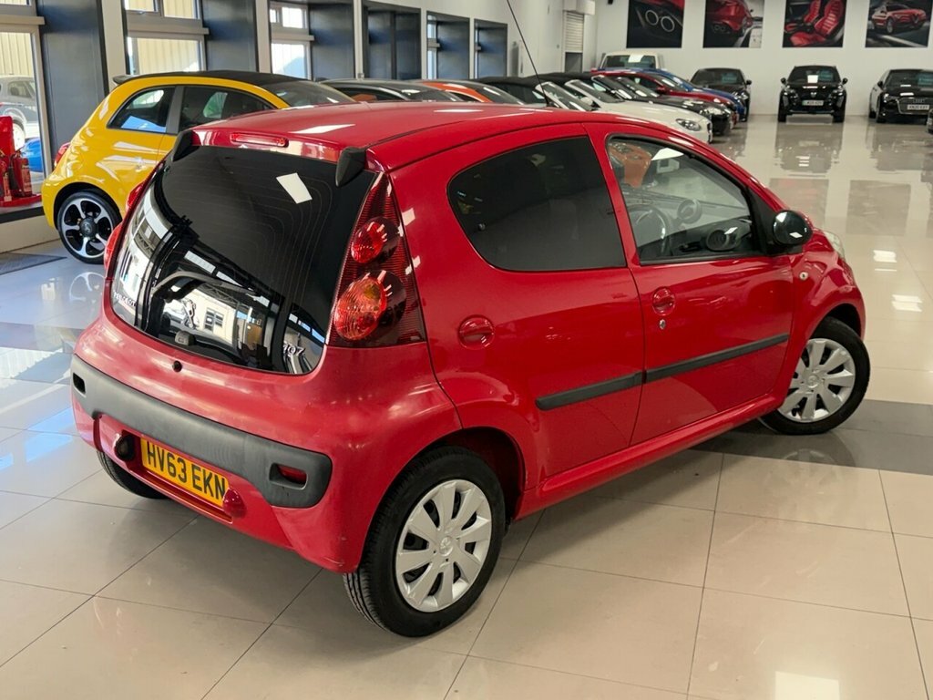 Peugeot 107 1L Active Red #2