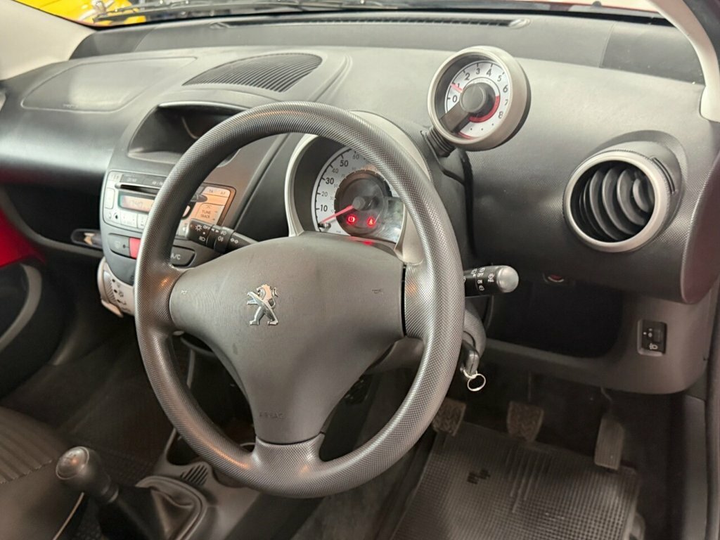 Peugeot 107 1.0 12V Allure Euro 5 Red #17