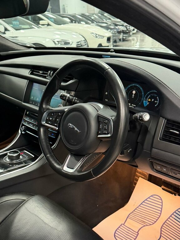Jaguar XF 2.0D Chequered Flag Sportbrake Euro 6 Ss 5 #29