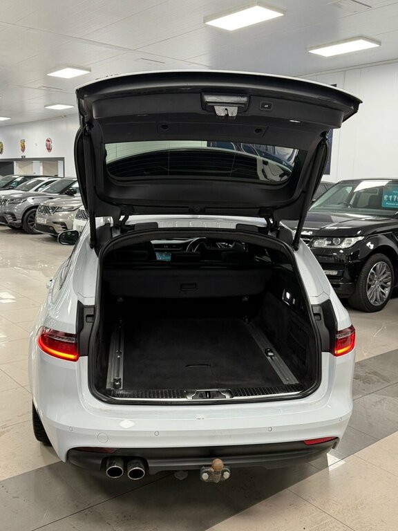 Jaguar XF 2.0D Chequered Flag Sportbrake Euro 6 Ss 5 #19