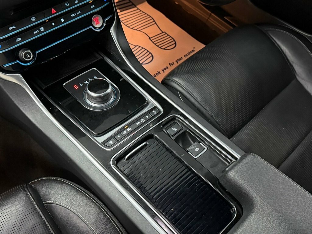 Jaguar XF 2.0D Chequered Flag Sportbrake Euro 6 Ss 5 #55