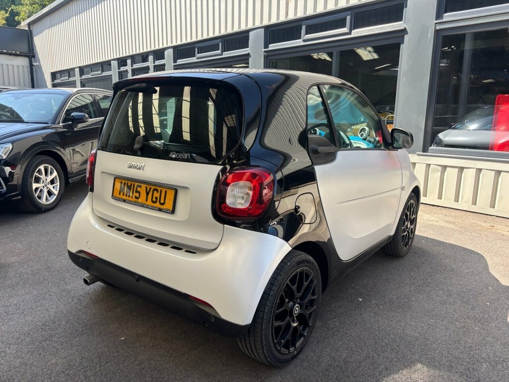 Smart Fortwo Coupe 1L Proxy White #4