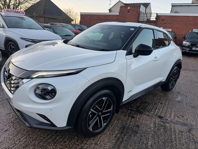 Nissan Juke 1.6 N-connecta Euro 6 PY74DGO White #3