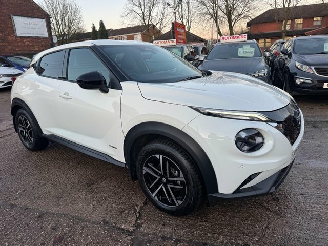 Nissan Juke 1.6 N-connecta Euro 6 PY74DGO White
