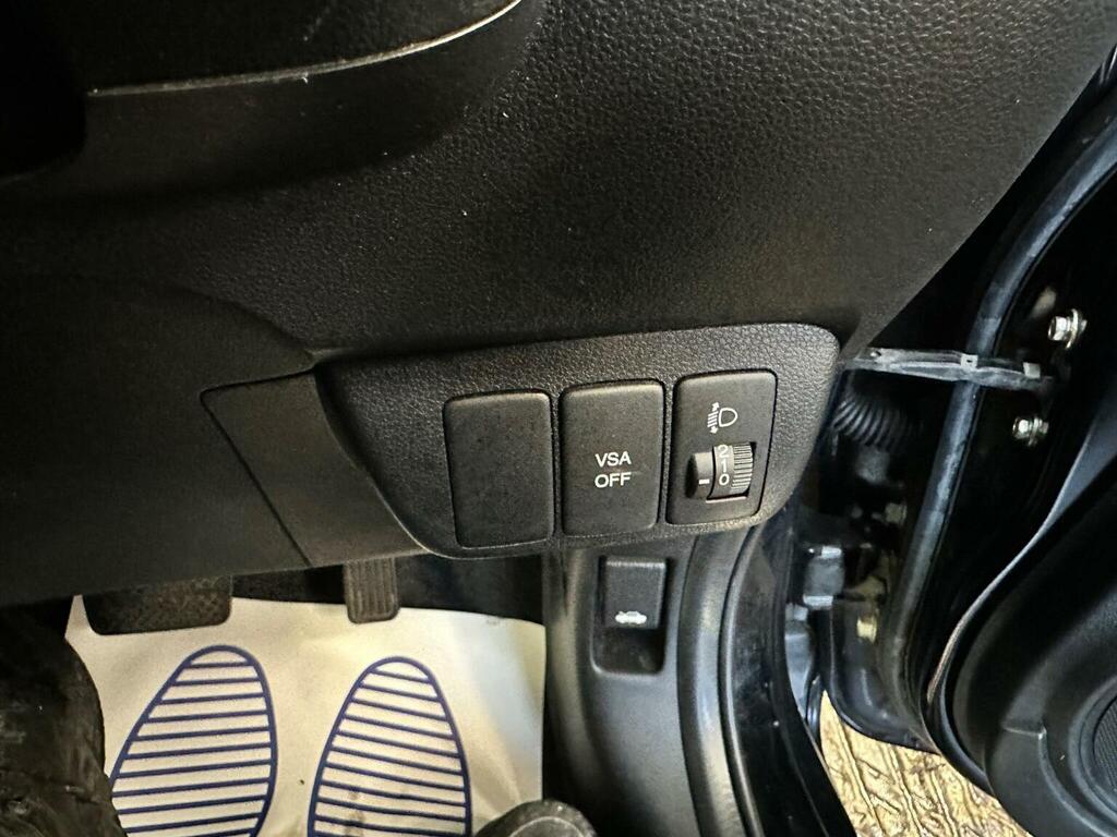 Honda Jazz Hatchback 200959 Silver #20