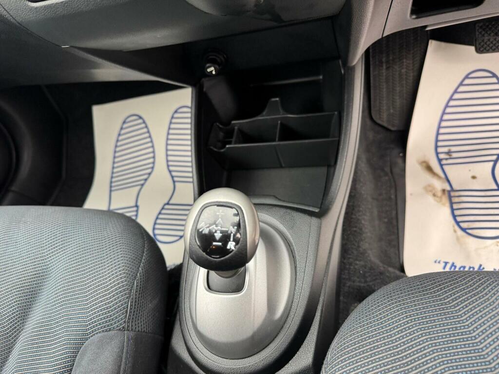 Honda Jazz Hatchback 200959 Silver #48