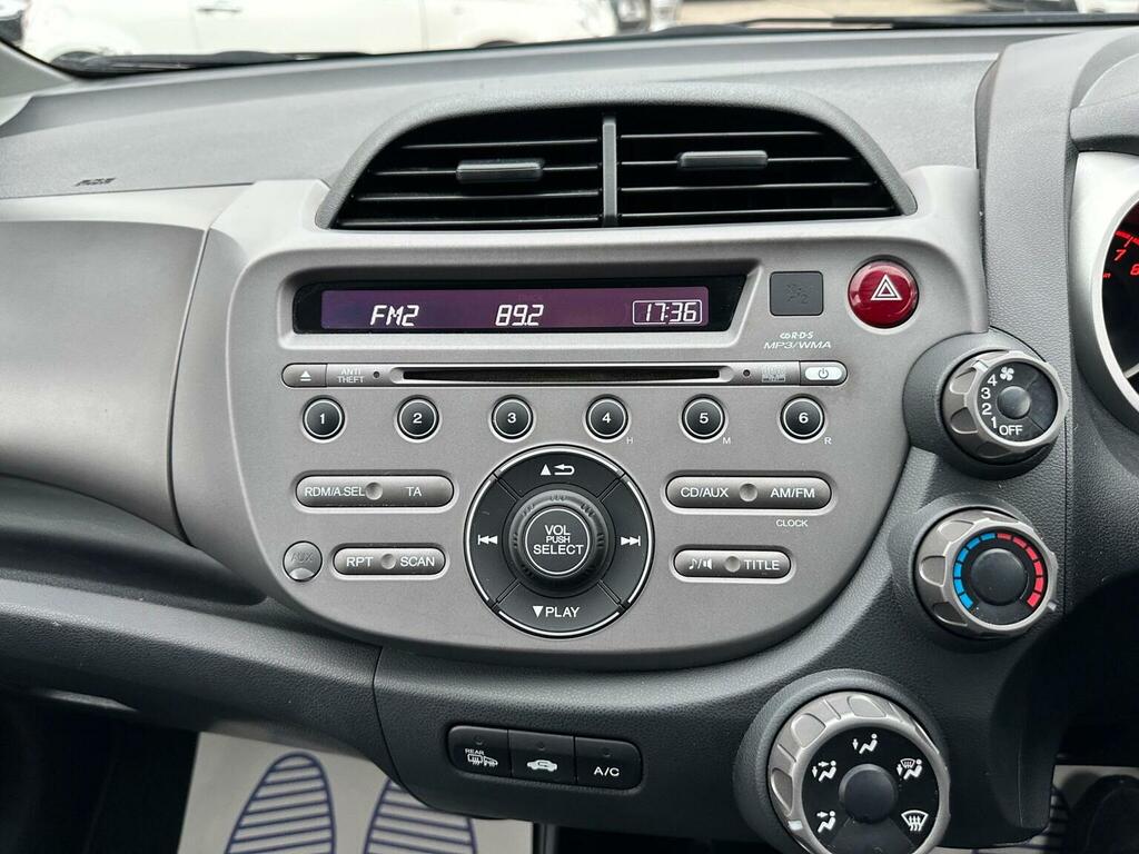 Honda Jazz Hatchback 200959 Silver #16