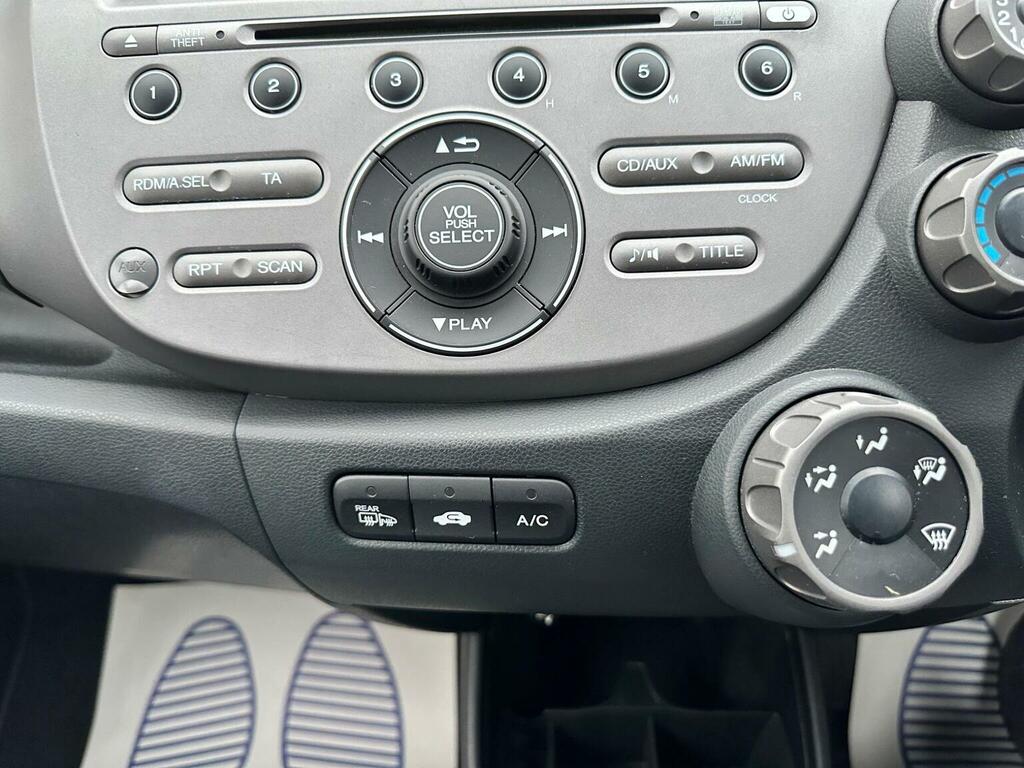 Honda Jazz Hatchback 200959 Silver #18