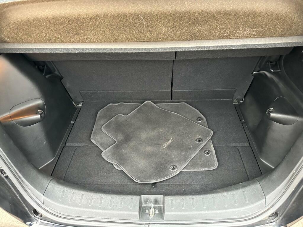 Honda Jazz Hatchback 200959 Silver #30
