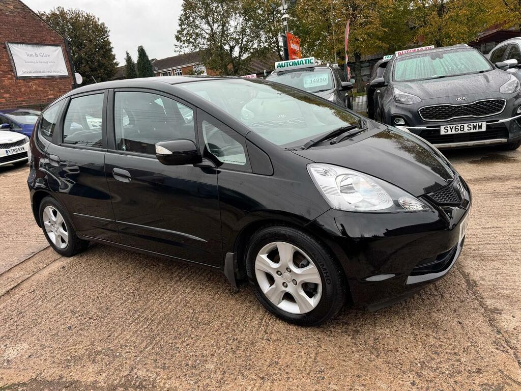 Honda Jazz 1.4 I-vtec Es I Shift Euro 4 Black